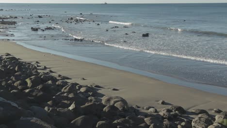 New-Plymouth-Coastal-Walkway,-Schwarzer-Sand,-Taranaki,-Neuseeland-Tourismus