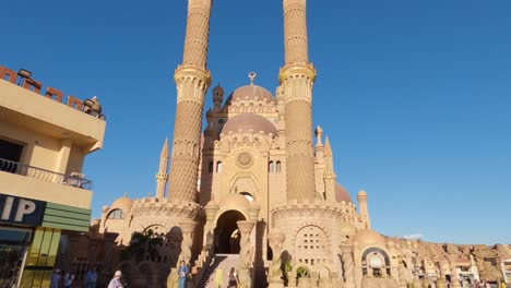 Al-Sahaba-Mosque,-Sharm-el-Sheikh-in-Egypt