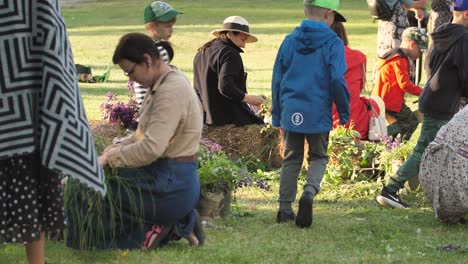 Midsummer-festival-in-the-city-park