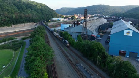 Steel-mills-in-downtown-Johnstown-PA