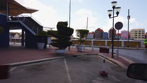 Waterfront-at-the-amazing-Dutch-Caribbean-island-of-Curacao-with-the-Queen-Emma-floating-bridge