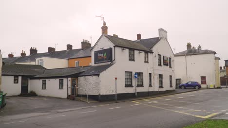 TAUNTON,-SOMERSET,-UNITED-KINGDOM,-Blue-Mango-Indian-restaurant-and-take-away-building