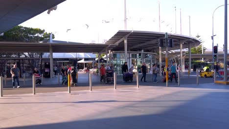 Ciudadano-Australiano-Llega-Al-Aeropuerto-Internacional