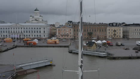 Cityscape-and-snowy-pier-in-Helsinki-at-winter