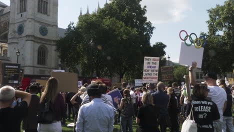 Crowds-Listening-And-Clapping-At-Leaseholders-Together-Rally-In-Parliament-Square