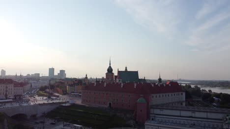 Video-De-Drones-Del-Castillo-Real-De-Varsovia,-Polonia