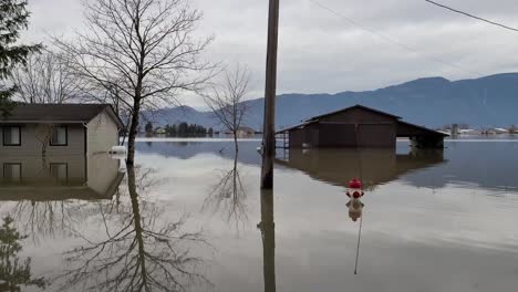 Inundaciones-Desastrosas-Después-De-Fuertes-Lluvias-En-La-Ciudad-De-Abbotsford,-Colombia-Británica