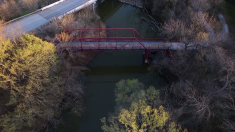 Imágenes-Aéreas-Del-Viejo-Puente-Alton-En-Lantana-Texas