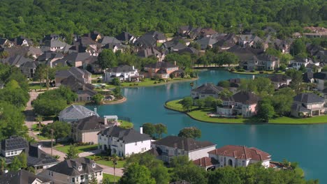 Antenne-Von-Wohlhabenden-Häusern-In-Houston