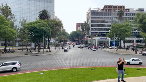 Timelapse-En-Un-Día-De-Tráfico-Congestionado-En-El-Paseo-De-La-Reforma