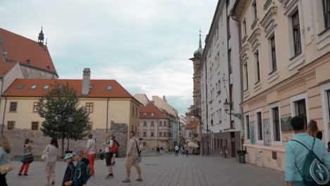 Eine-Straße-In-Bratislava,-4k