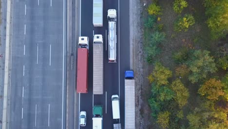 Atasco-De-Tráfico-Diario-En-La-Autopista-M0-En-Hungría