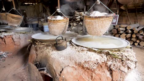 mountain-salt-well-in-Nan-province