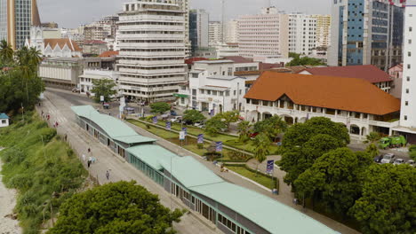 Estación-De-Transporte-De-Autobuses-En-El-Centro-De-La-Ciudad-De-Dar-Es-Salaam,-Tanzania