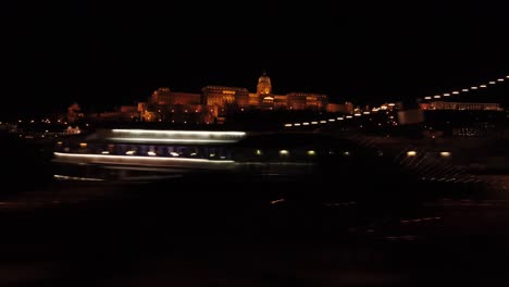 Castillo-De-Buda-En-La-Noche,-Budapest,-Hungría