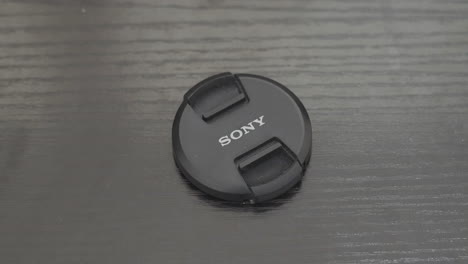 Objektivdeckel-Von-Einem-Sony-50-mm-Objektiv