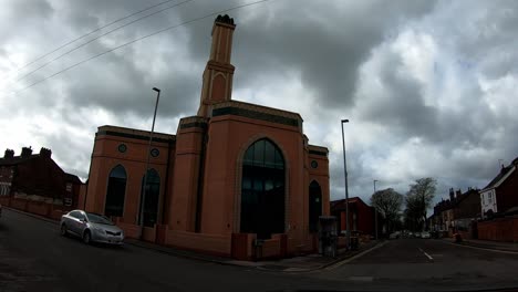 Timelapse,-time-lapse-view-of-Gilani-Noor-Mosque-in-Longton,-Stoke-on-Trent,-Staffordshire,-the-new-Mosque-being-built-for-the-growing-muslim-community-to-worship-and-congregate