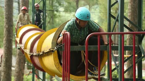 Un-Instituto-De-Montañismo-En-El-Himalaya-Escaladores-Recibiendo-Entrenamiento-En-Un-Instituto-De-Montañismo-En-El-Himalaya