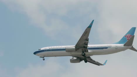 China-Southern-Airlines-Boeing-737-81b-B-5192-Nähert-Sich-Vor-Der-Landung-Dem-Flughafen-Suvarnabhumi-In-Bangkok-In-Thailand