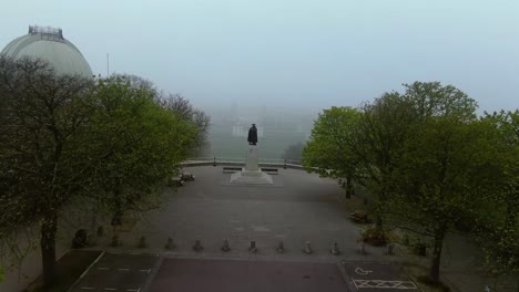 Drone-shot-of-the-Statue-in-the-park