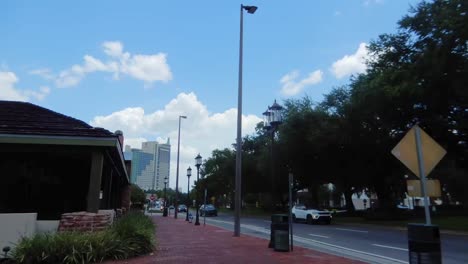 People-are-enjoying-a-day-at-International-Drive-in-Orlando,-Florida-