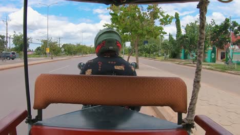 Hiperlapso-De-Viajar-Del-Aeropuerto-A-Siem-Reap