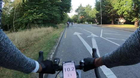 POV-Zeitraffer-Mit-Dem-Fahrrad-Durch-Clapham,-Von-London-Nach-Brighton