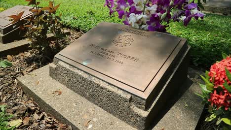 HD-Static-Shot-of-World-War-Two-Memorial-Graveyard-with-Headstones-of-Prisoners-of-War-in-a-Peaceful-Cemetery-in-Kanchanaburi,-Thailand