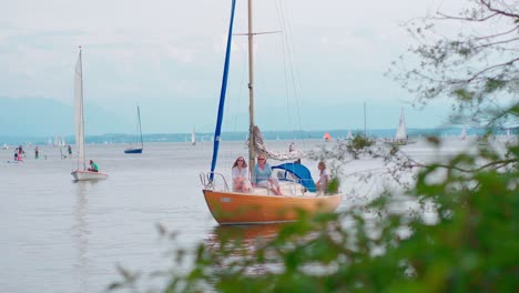 Veleros-En-El-Lago-Starnberg