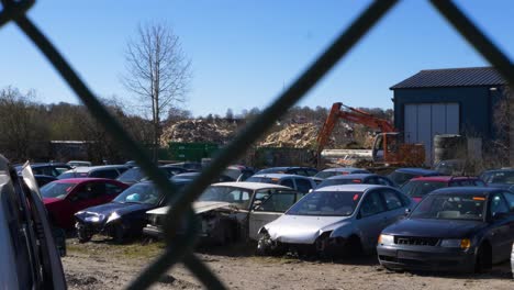 Abandoned-Cars-At-A-Landfill-Junkyard,-Parts-Recycled-And-Salvaged-Before-Being-Scrapped