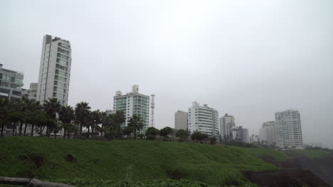 Mundane-winters-of-urban-Malecon-Havana-Cuba