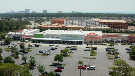 Chef's-Store-in-strip-mall