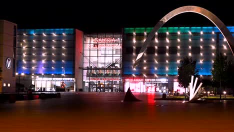 Time-lapse-of-the-shopping-mall,-Galleria-Krakowska,-in-the-city-of-Krakow