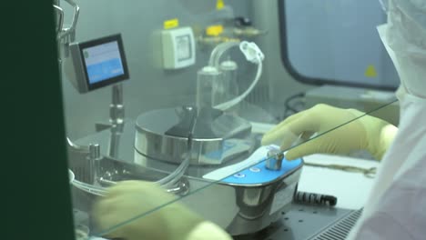 Investigación-De-Laboratorio-Bioquímico.-Concepto-De-Investigación-De-Laboratorio-Farmacéutico