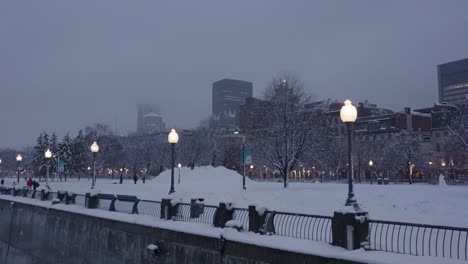 WINTER-FOG-CITY-VIEW-WITH-STREETLAMPS
