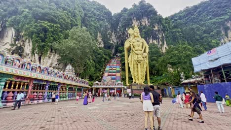 Batu-höhle,-Gombak,-Kuala-Lumpur-Malaysia-Batu-höhlen-Hindu-gott-Shiva-tempel-In-Kuala-Lumpur-Malaysia