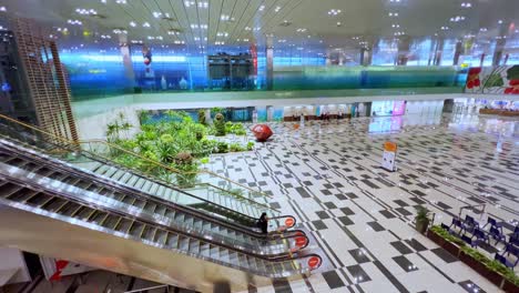 Empty-airport-terminal-check-in-desks