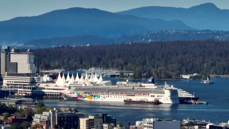 Cruise-Ship-At-The-Vancouver-Cruise-Ship-Dock-In-Vancouver,-Canada