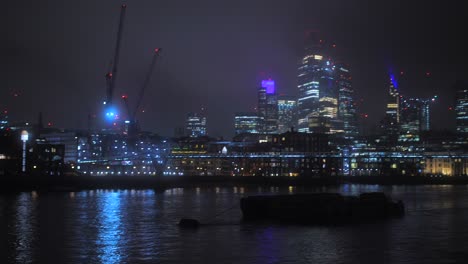 Panorama-Of-Millennium-Bridge-And-The-City-By-The-River-Thames-At-Night-In-London,-UK
