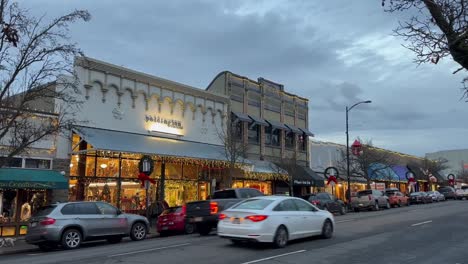 Tienda-De-Regalos-De-La-Estación-De-Paddington-A-Lo-Largo-De-La-Calle-De-La-Ciudad-De-Ashland-En-Oregon,-Estados-Unidos