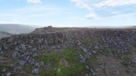 Stanage-Edge,-Berühmter-Felskletterplatz,-Yorkshire,-Luftenthüllung