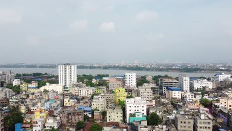 A-densely-populated-area-adjacent-to-Howrah-on-the-banks-of-the-Ganges