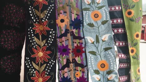Traditional-Textile-With-Beautiful-Floral-Designs-Weaved-By-Indigenous-Women-In-Zinacantan,-Chiapas,-Mexico
