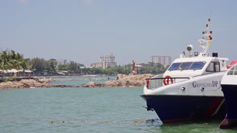 The-boat-waiting-for-a-trip-at-port-on-a-sunny-day