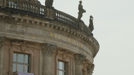 Close-up-of-the-Bode-Museum-in-Berlin,-showcasing-its-splendid-architectural-details
