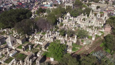 Aerial-View-Of-Cementerio-N°-1-de-Valparaíso-On-Hillside