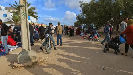 Crowded-street-of-Midoun-market-of-Djerba-in-Tunisia