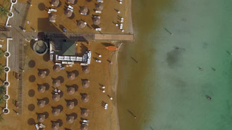Luftaufnahmen-Der-Hotels-Und-Strände-Am-Toten-Meer