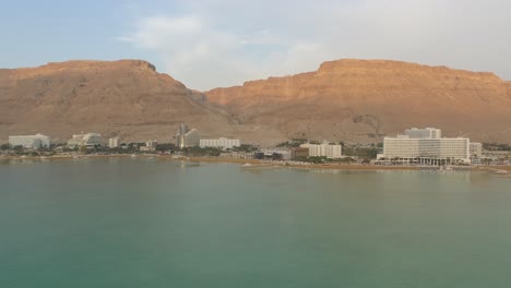 Luftaufnahmen-Der-Hotels-Und-Strände-Am-Toten-Meer
