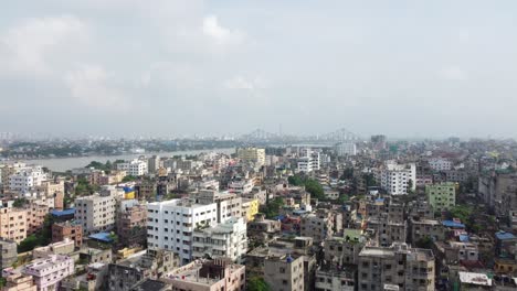 A-densely-populated-area-adjacent-to-Howrah-on-the-banks-of-the-Ganges
